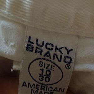 Lucky Brand white cropped denim dungarees. Fall fashion, Bbqs, weekends, brunch!